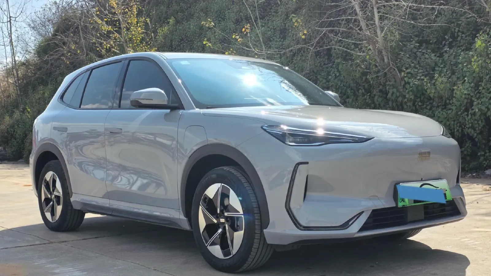 2024 Geely Emgrand L HiP 1.5T 181HP L4 3DHT PHEV 15.5KWH,autocango,china used car exporter,china ev exporter,chinese used car exporter,chinese used ev exporter