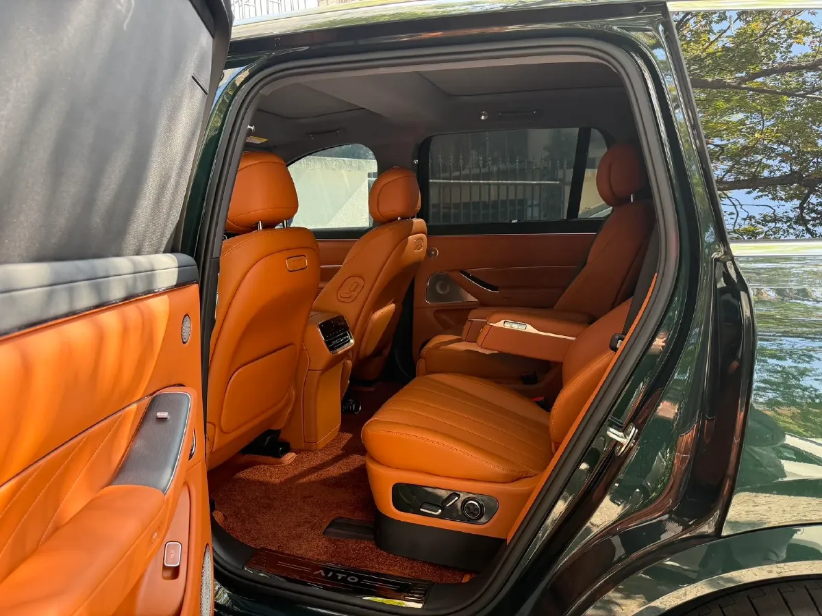 2025 AITO AITO M8 BEV,autocango,china used car exporter,china ev exporter,chinese used car exporter,chinese used ev exporter