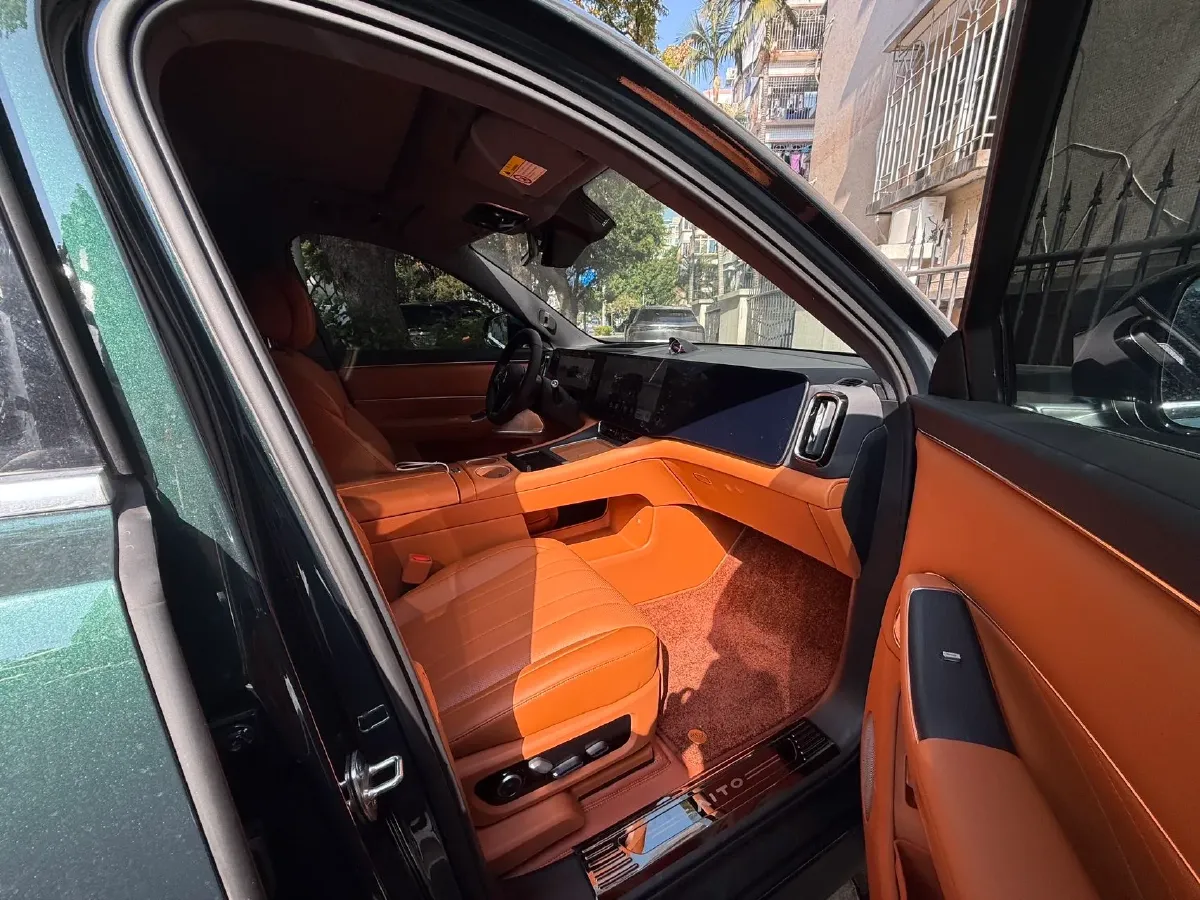 2025 AITO AITO M8 BEV,autocango,china used car exporter,china ev exporter,chinese used car exporter,chinese used ev exporter