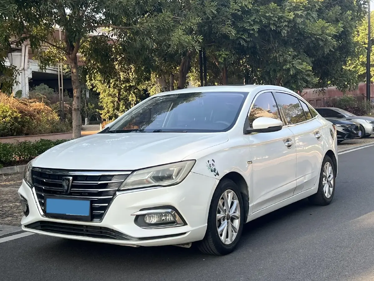 2019 Roewe i5 1.5L 120HP L4 CVT