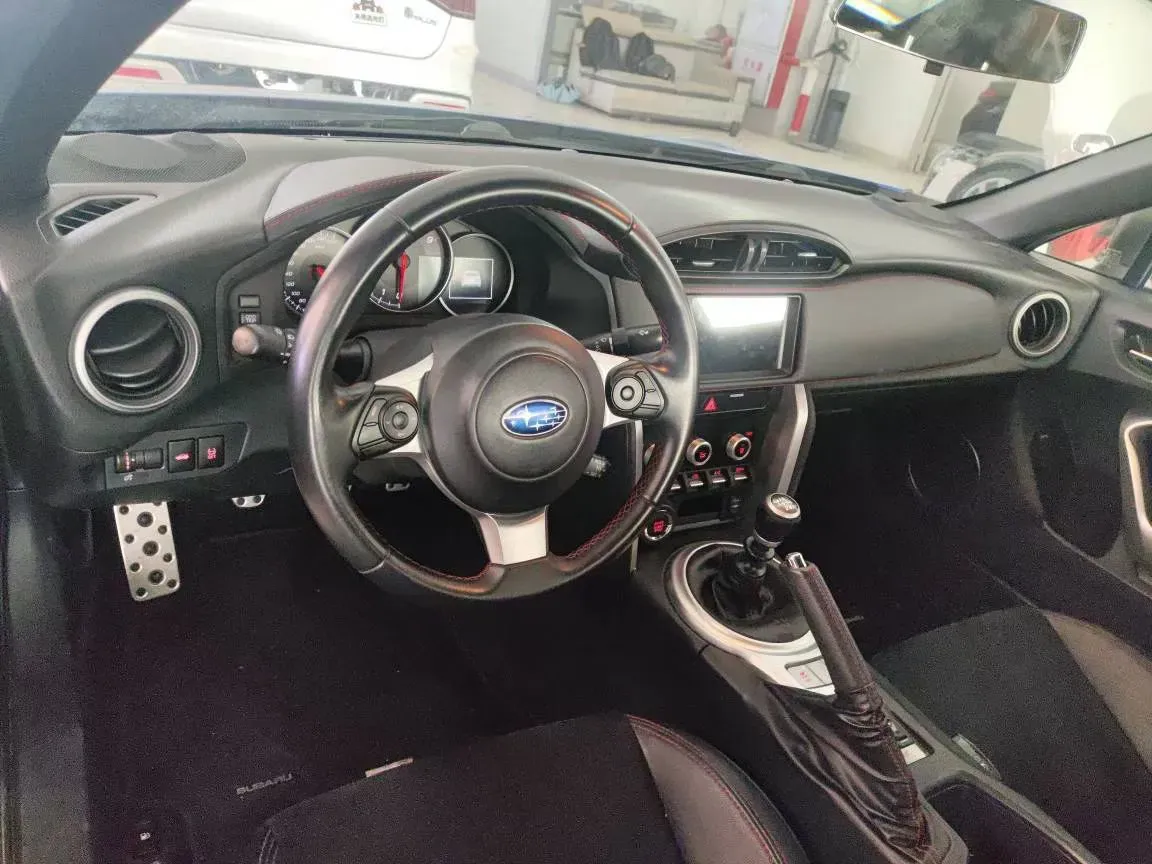 2019 Ford Focus 2.3T 280HP L4 6MT,autocango,china used car exporter,china ev exporter,chinese used car exporter,chinese used ev exporter
