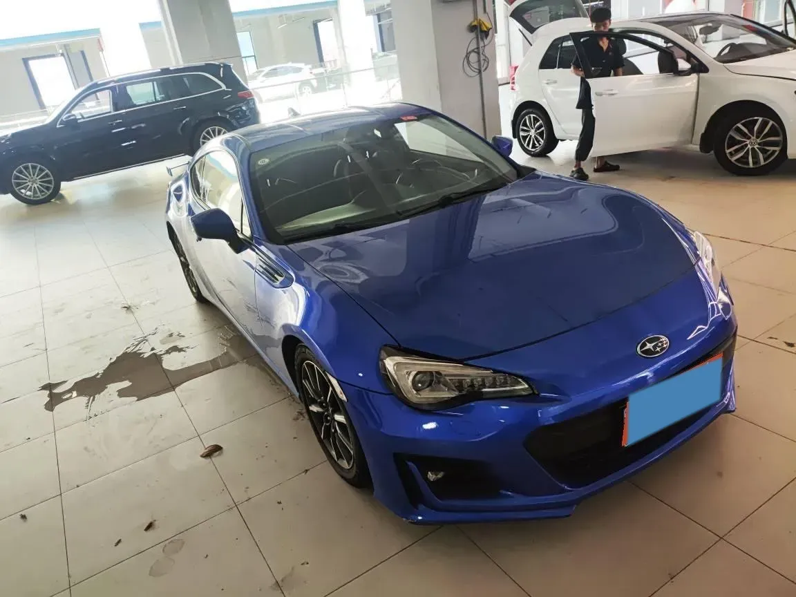 2019 Ford Focus 2.3T 280HP L4 6MT,autocango,china used car exporter,china ev exporter,chinese used car exporter,chinese used ev exporter