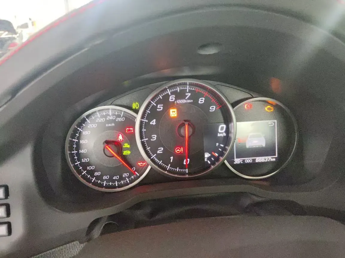 2019 Ford Focus 2.3T 280HP L4 6MT,autocango,china used car exporter,china ev exporter,chinese used car exporter,chinese used ev exporter