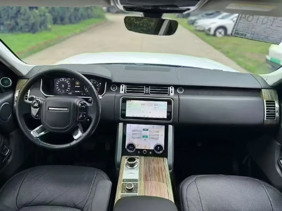 2019 BMW 7 Series 3.0T 340HP L6 8AT,autocango,china used car exporter,china ev exporter,chinese used car exporter,chinese used ev exporter