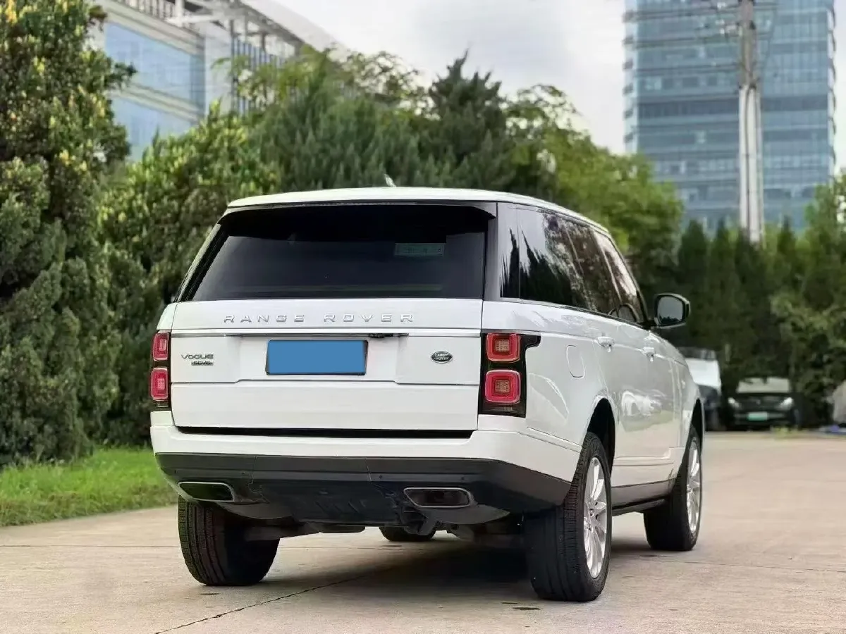 2019 BMW 7 Series 3.0T 340HP L6 8AT,autocango,china used car exporter,china ev exporter,chinese used car exporter,chinese used ev exporter