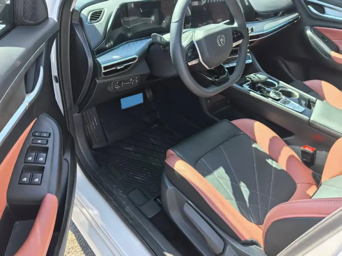 2025 ChangAn Eado 1.4T 160HP L4 7DCT,autocango,china used car exporter,china ev exporter,chinese used car exporter,chinese used ev exporter