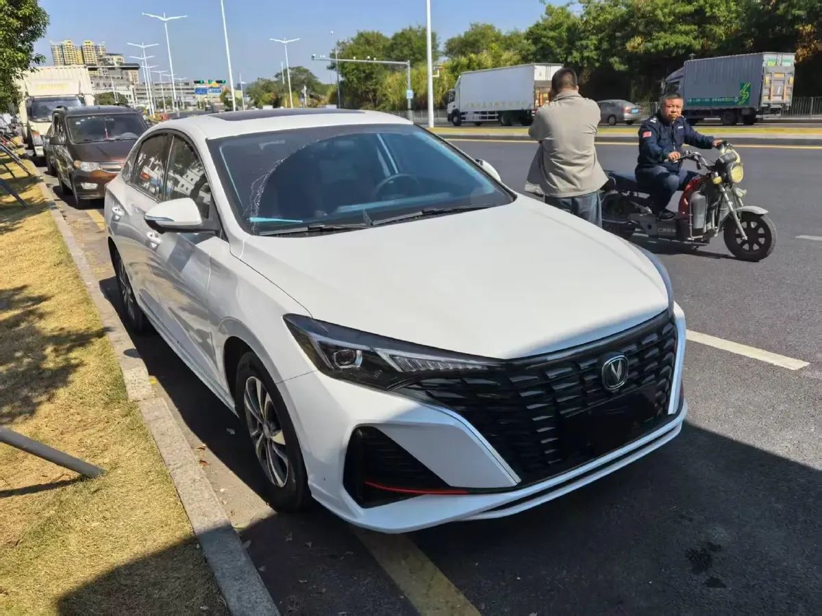 2025 ChangAn Eado 1.4T 160HP L4 7DCT,autocango,china used car exporter,china ev exporter,chinese used car exporter,chinese used ev exporter