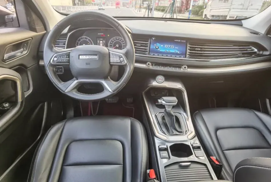 2018 Haval H5 Class 2.0T 190HP L4 6MT,autocango,china used car exporter,china ev exporter,chinese used car exporter,chinese used ev exporter