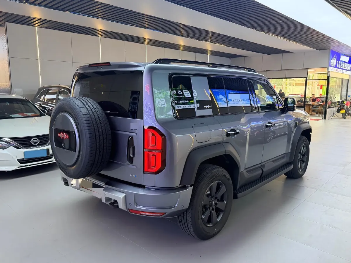 2025 FangChengBao Bao 5 1.5T 194HP L4 E-CVT PHEV,autocango,china used car exporter,china ev exporter,chinese used car exporter,chinese used ev exporter