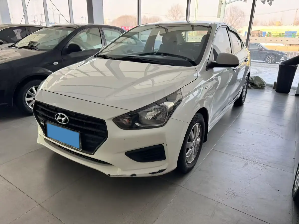 2020 Hyundai Reina 1.4L 95HP L4 5MT