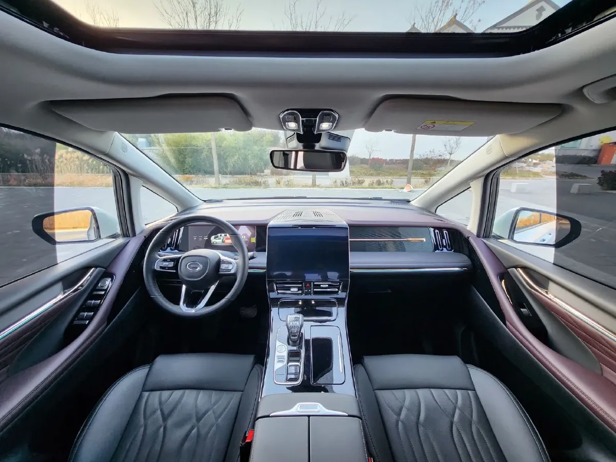 2024 GAC Trumpchi M8 2.0T 252HP L4 8AT,autocango,china used car exporter,china ev exporter,chinese used car exporter,chinese used ev exporter