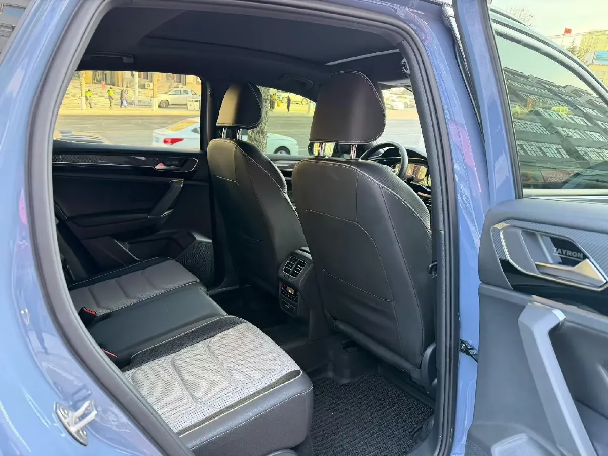 2020 Volkswagen Tayron X 2.0T 220HP L4 7DCT,autocango,china used car exporter,china ev exporter,chinese used car exporter,chinese used ev exporter