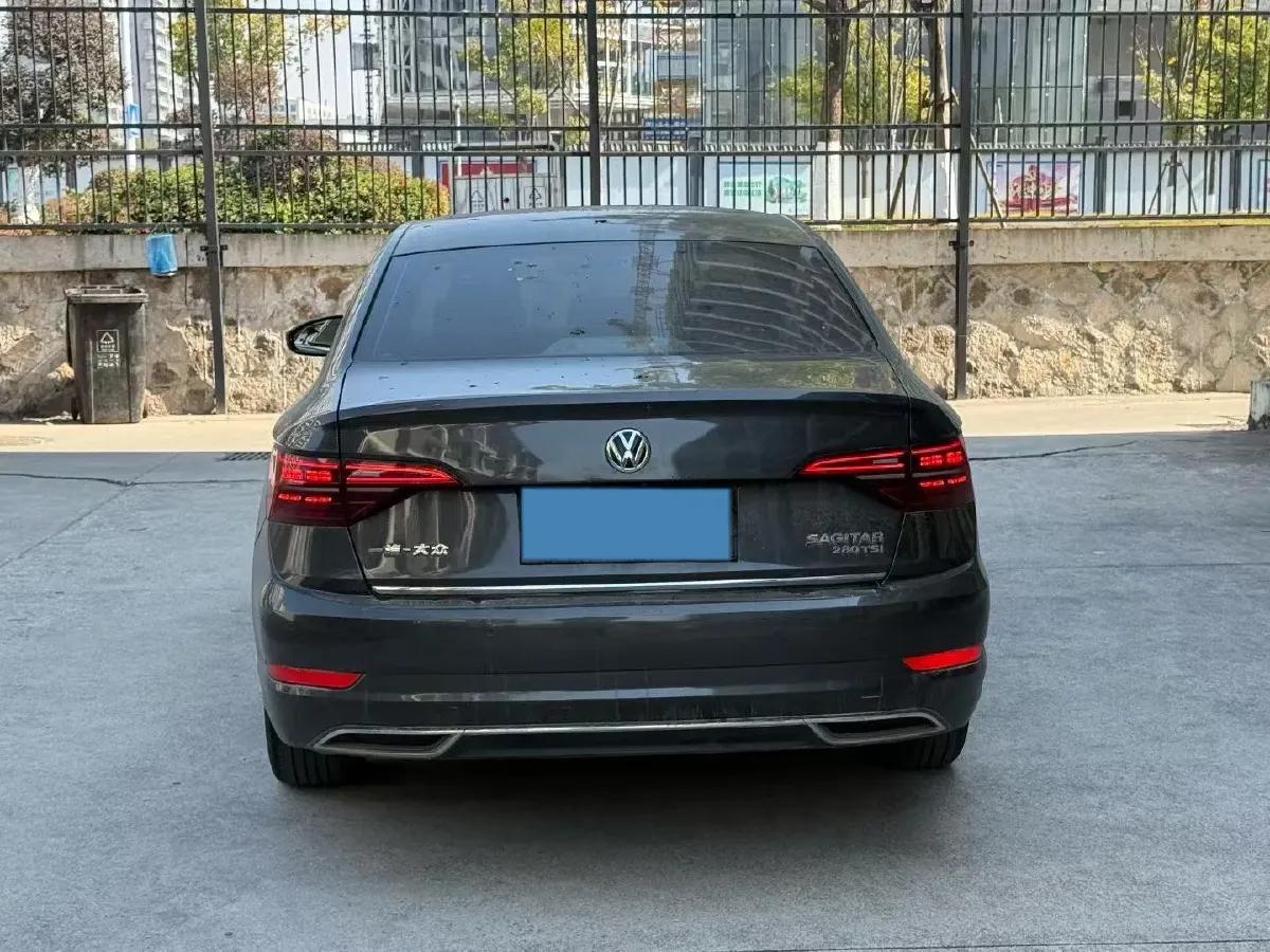 2019 Luxgen Grand 7 MPV 2.0T 188HP L4 6AT,autocango,china used car exporter,china ev exporter,chinese used car exporter,chinese used ev exporter