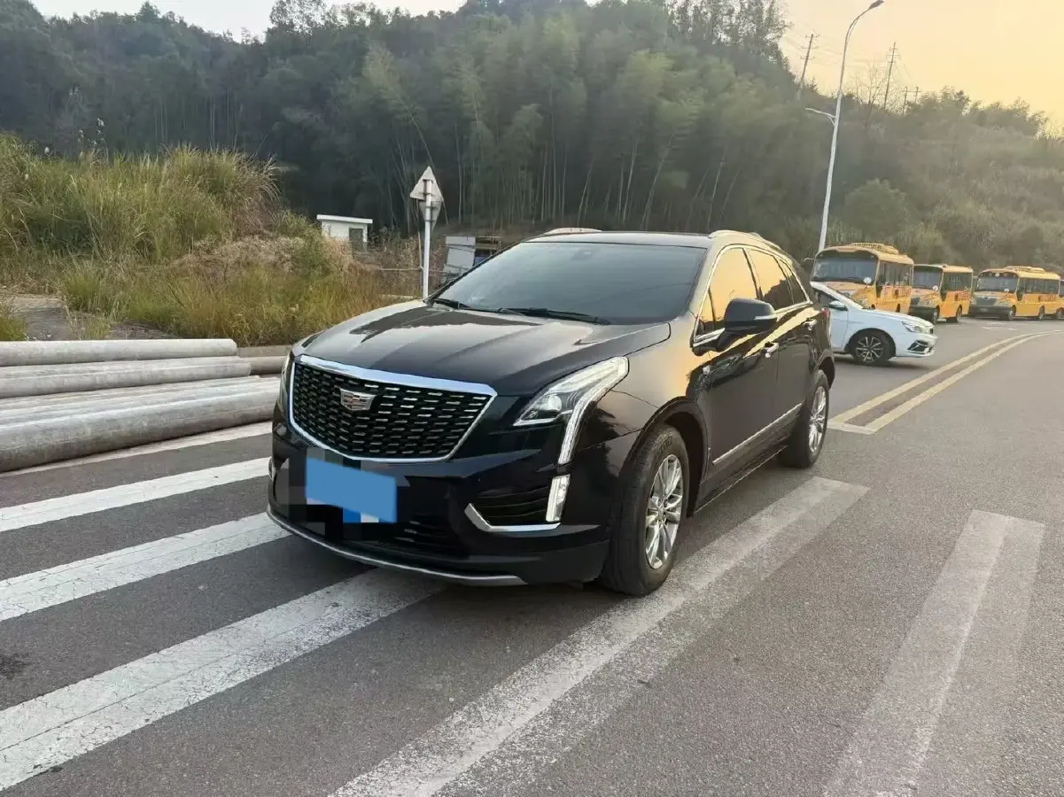 2021 Cadillac XT5 2.0T 237HP L4 9AT