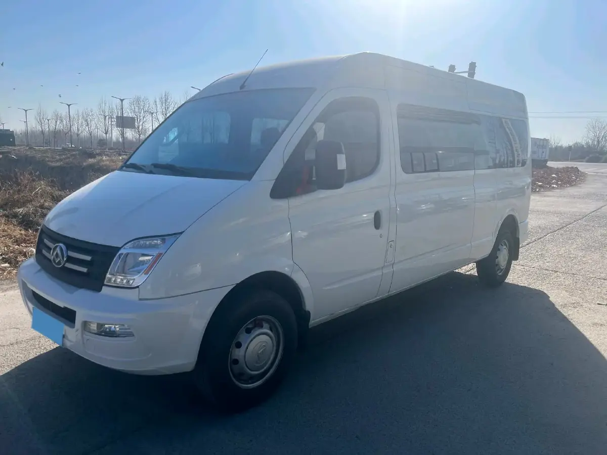 2021 MAXUS XinTu V80 2.0T 127HP L4 6MT