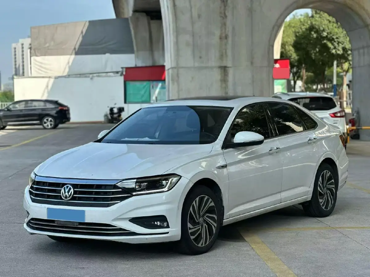 2021 Volkswagen Sagitar 1.4T 150HP L4 7DCT