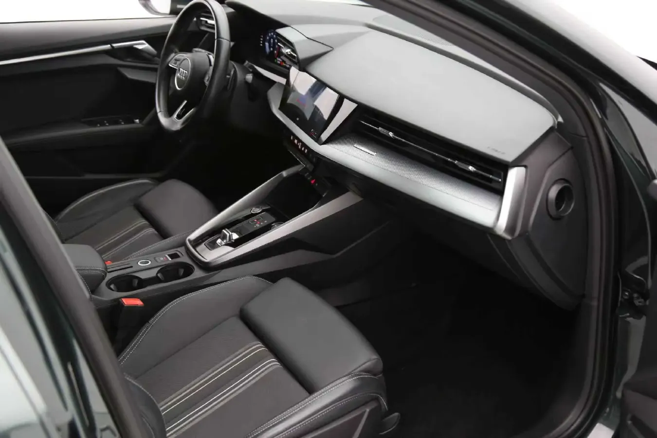 2023 Audi A3 1.4T 150HP L4 7DCT,autocango,china used car exporter,china ev exporter,chinese used car exporter,chinese used ev exporter