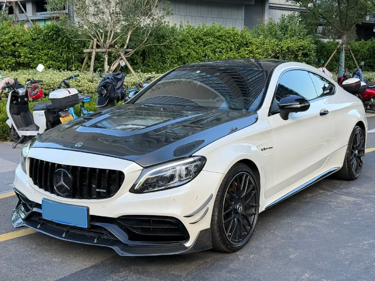 2019 Mercedes-Benz C AMG 4.0T 510HP V8 9AT