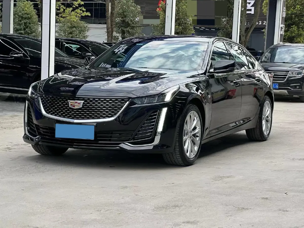2023 Cadillac CT5 2.0T 237HP L4 10AT