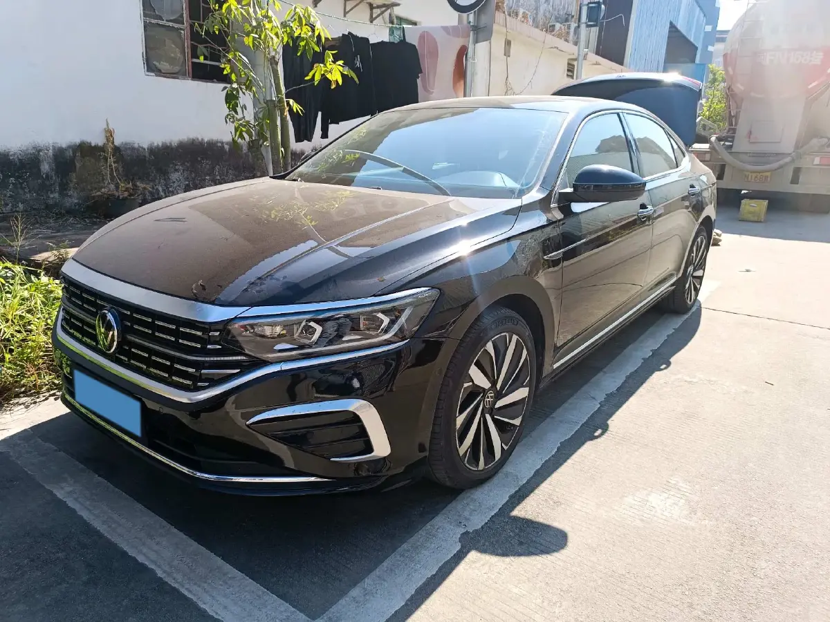 2022 Xpeng P7 BEV 60.2KWH