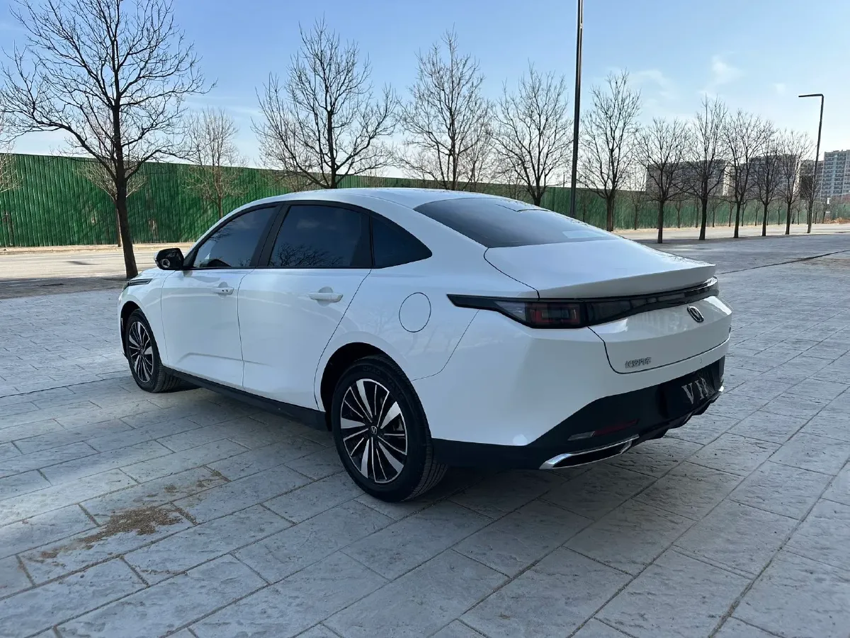 2025 ChangAn EadoPHEV 1.5L 98HP L4 E-CVT PHEV,autocango,china used car exporter,china ev exporter,chinese used car exporter,chinese used ev exporter