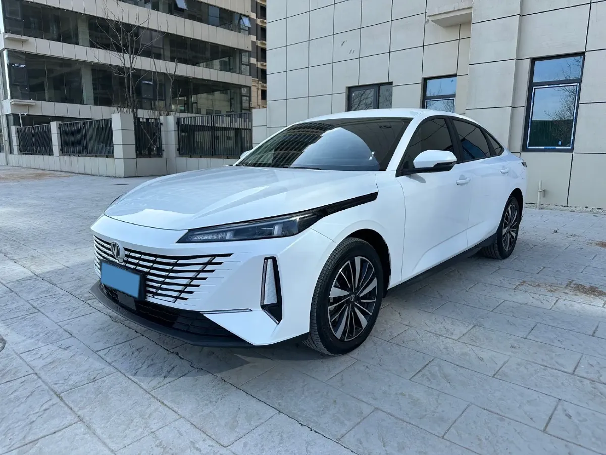 2025 ChangAn EadoPHEV 1.5L 98HP L4 E-CVT PHEV,autocango,china used car exporter,china ev exporter,chinese used car exporter,chinese used ev exporter