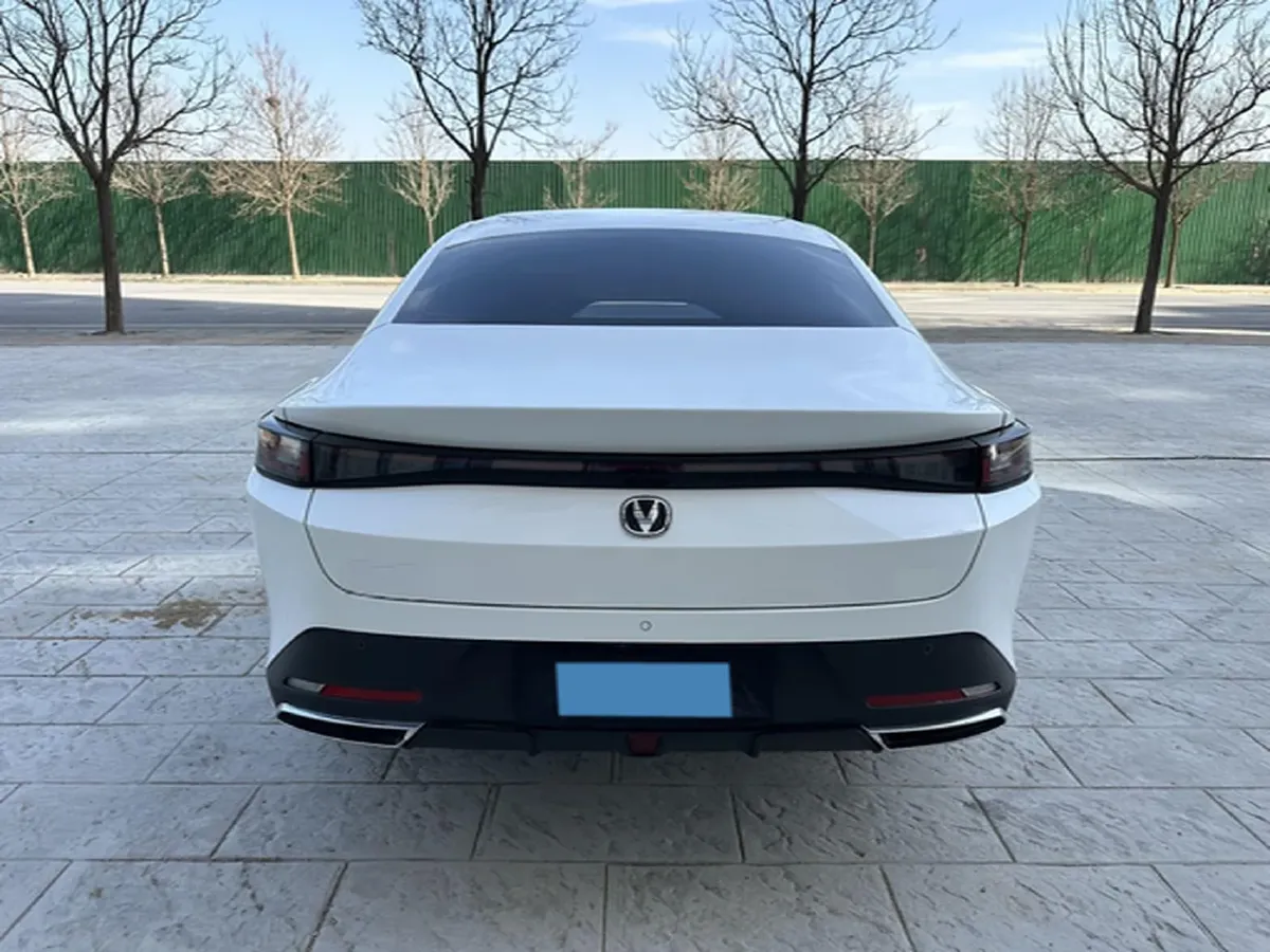 2025 ChangAn EadoPHEV 1.5L 98HP L4 E-CVT PHEV,autocango,china used car exporter,china ev exporter,chinese used car exporter,chinese used ev exporter