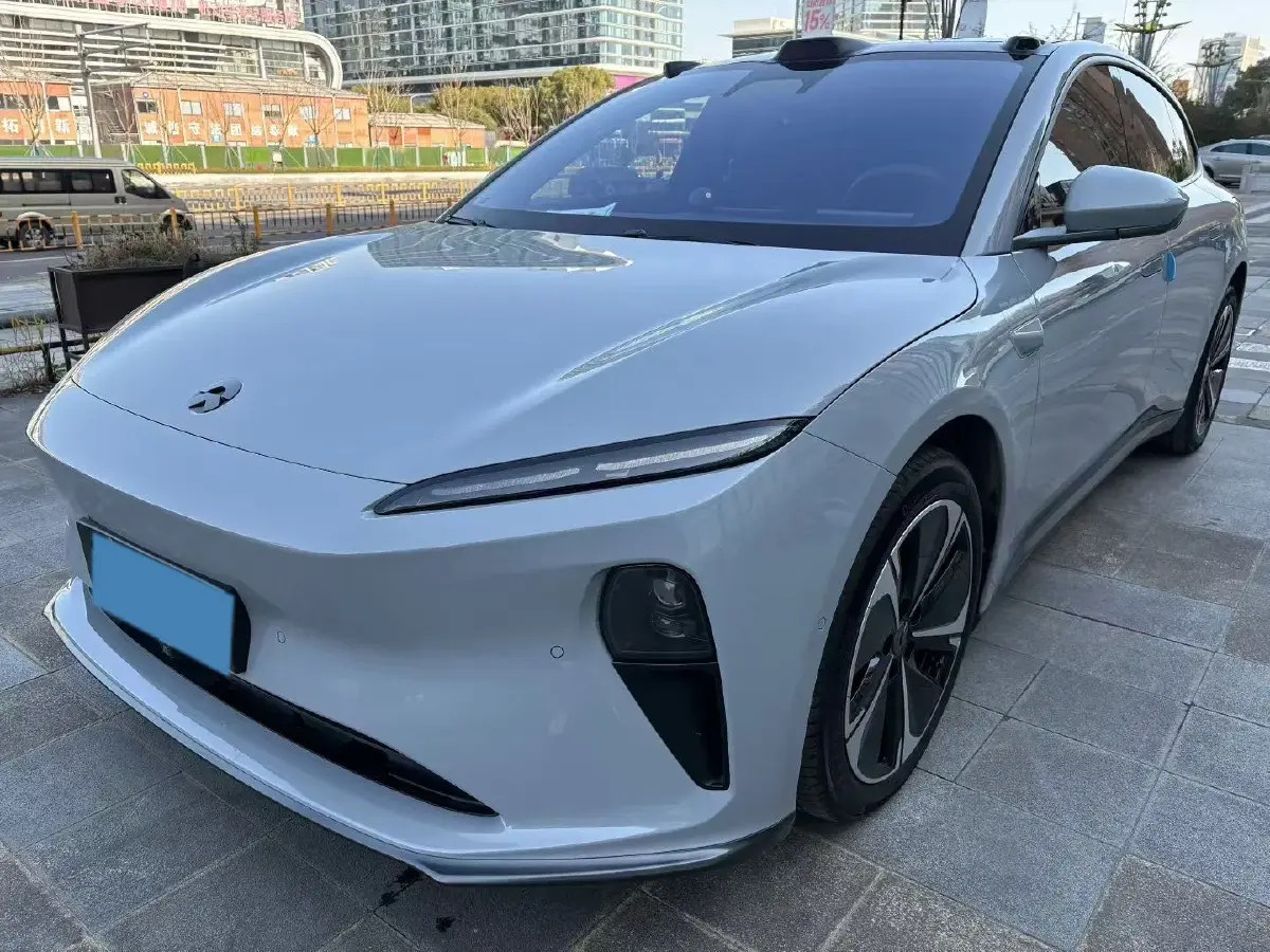 2023 NIO ET5T BEV 75KWH