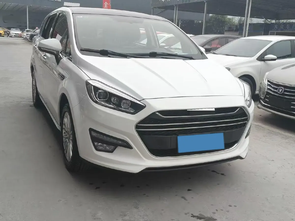 2017 LiFan XuanLang 1.8L 133HP L4 5MT,autocango,china used car exporter,china ev exporter,chinese used car exporter,chinese used ev exporter