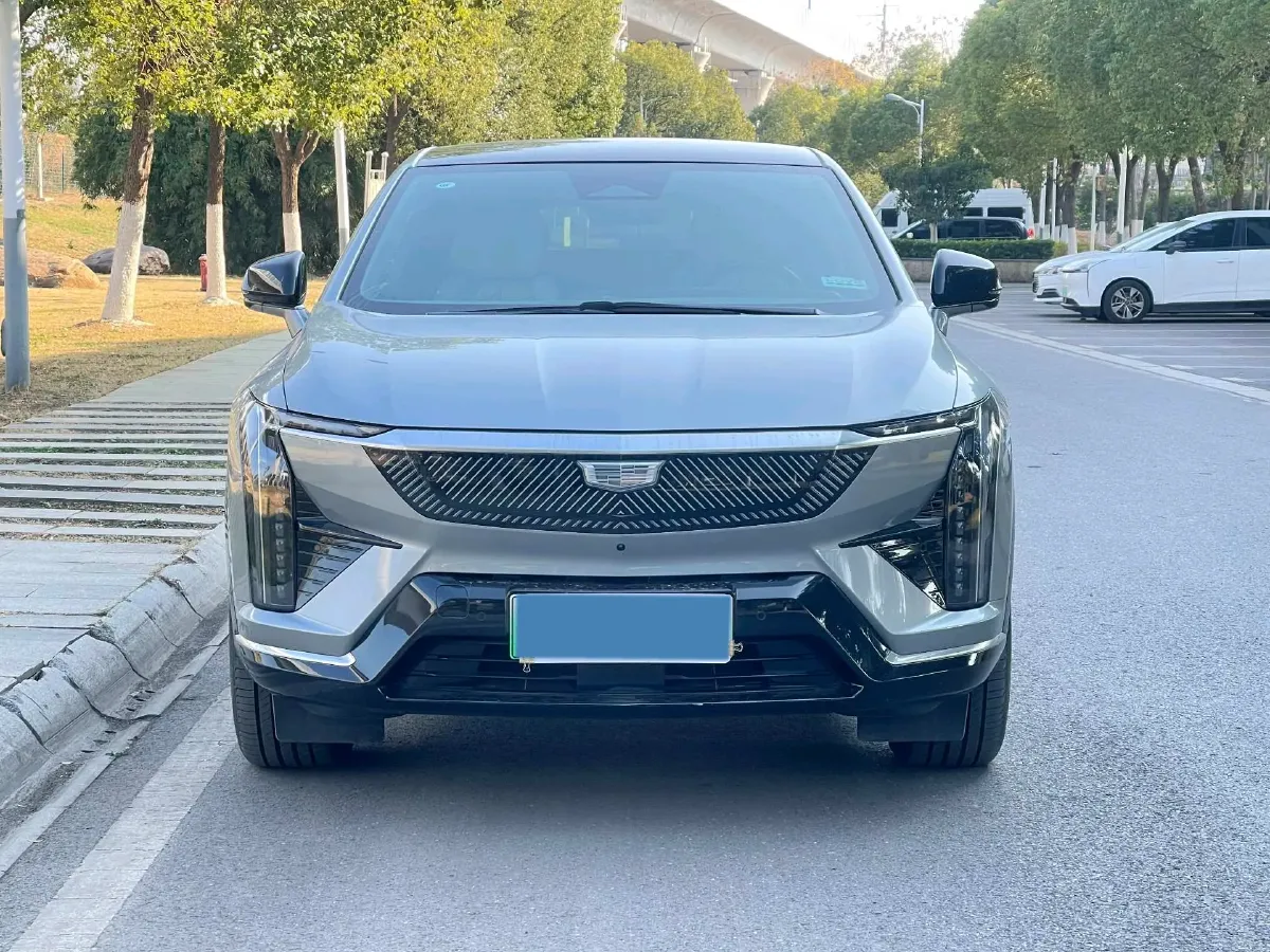 2024 Cadillac OPTIQ BEV 68.4KWH,autocango,china used car exporter,china ev exporter,chinese used car exporter,chinese used ev exporter