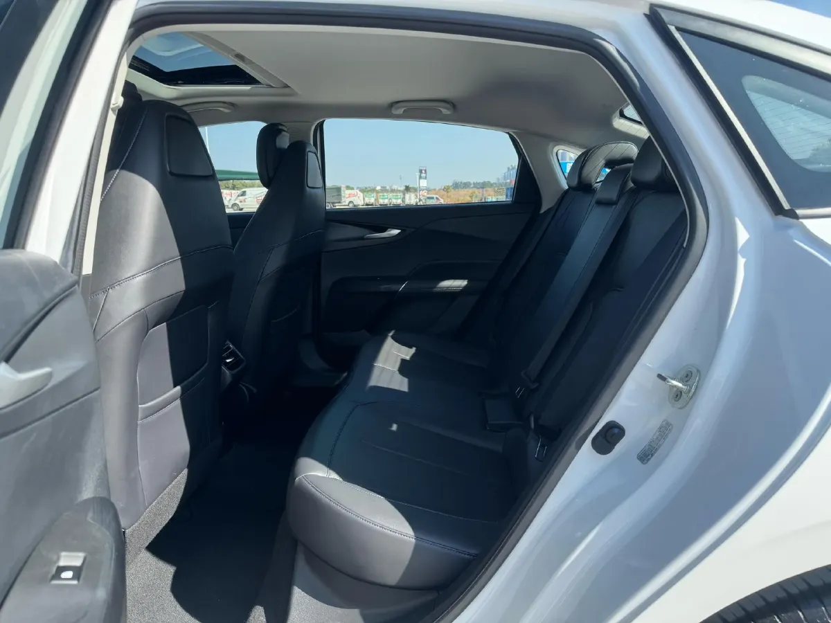 2023 ChangAn Lamore 1.5T 170HP L4 7DCT,autocango,china used car exporter,china ev exporter,chinese used car exporter,chinese used ev exporter