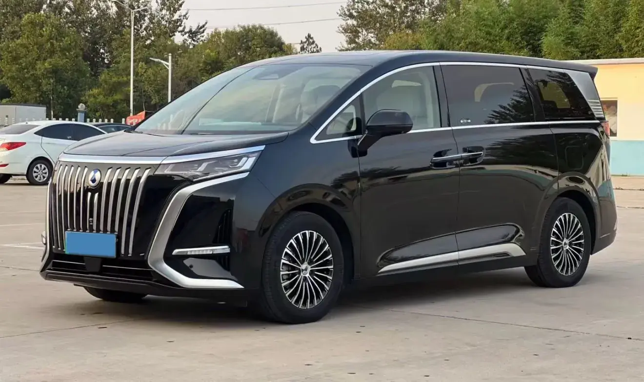2022 HongQi HS7 3.0T 337HP V6 8AT