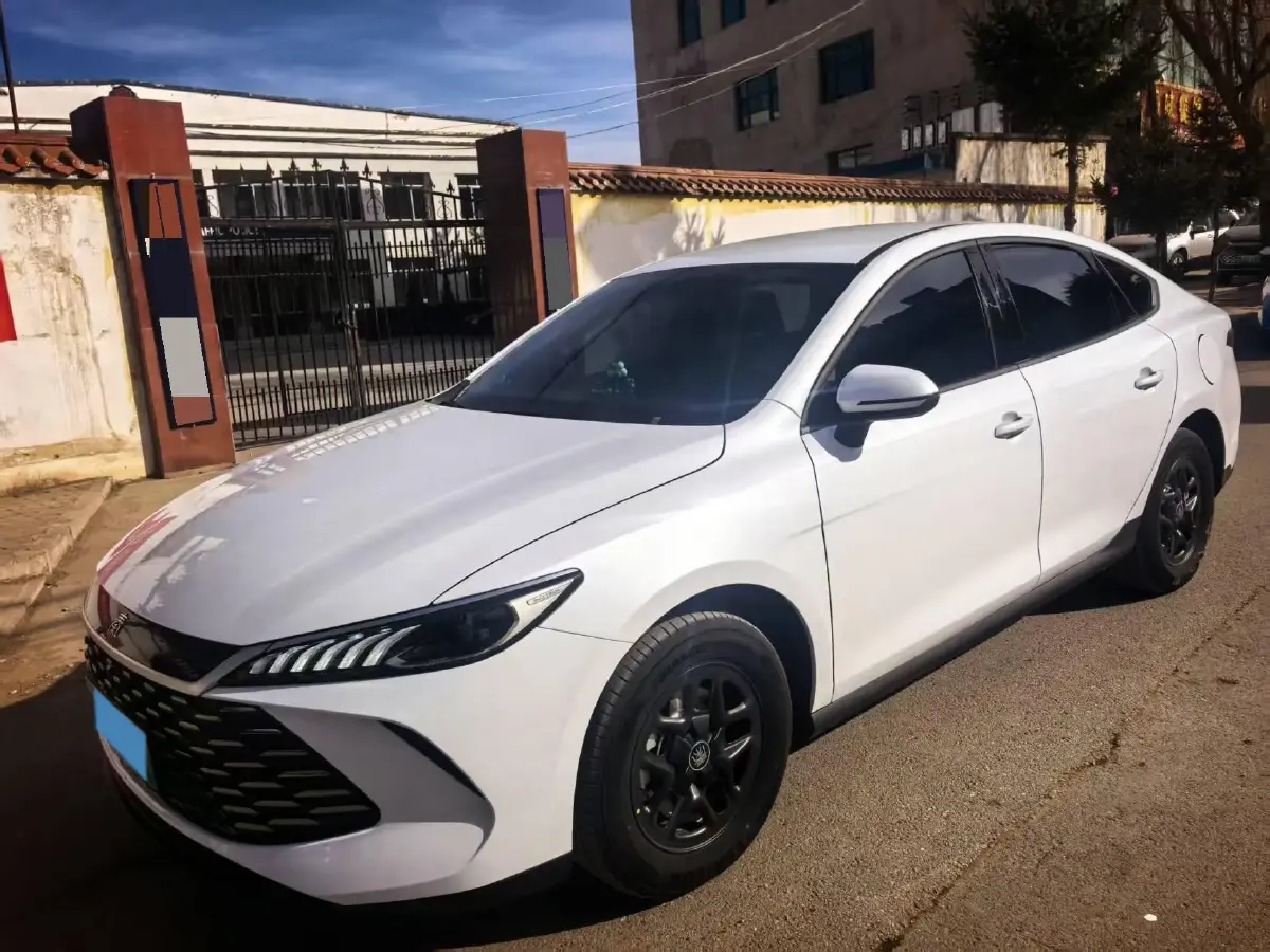 2025 BYD Qin Plus 1.5L 101HP L4 E-CVT PHEV