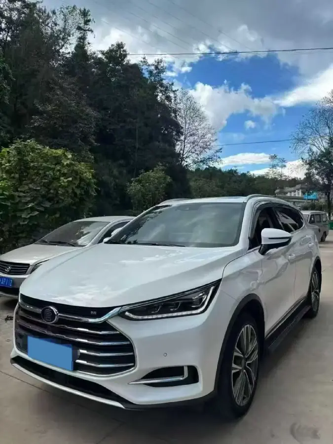 2018 BYD Tang 2.0T 205HP L4 6AT