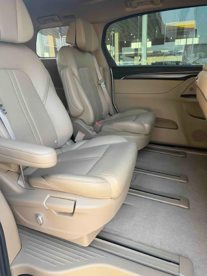 2020 Buick GL8 2.0T 237HP L4 9AT,autocango,china used car exporter,china ev exporter,chinese used car exporter,chinese used ev exporter