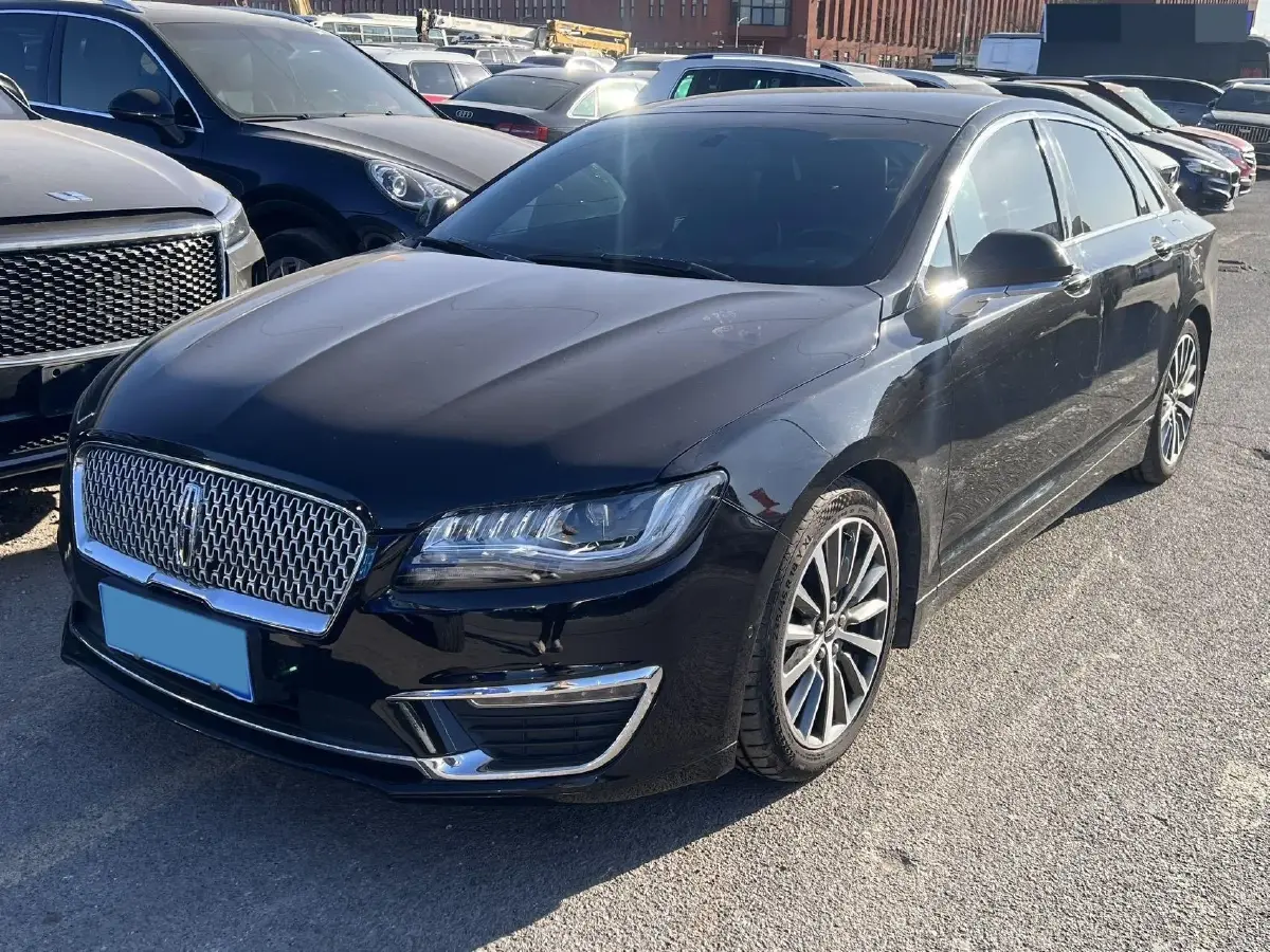 2019 Lincoln MKZ 2.0T 196HP L4 6AT