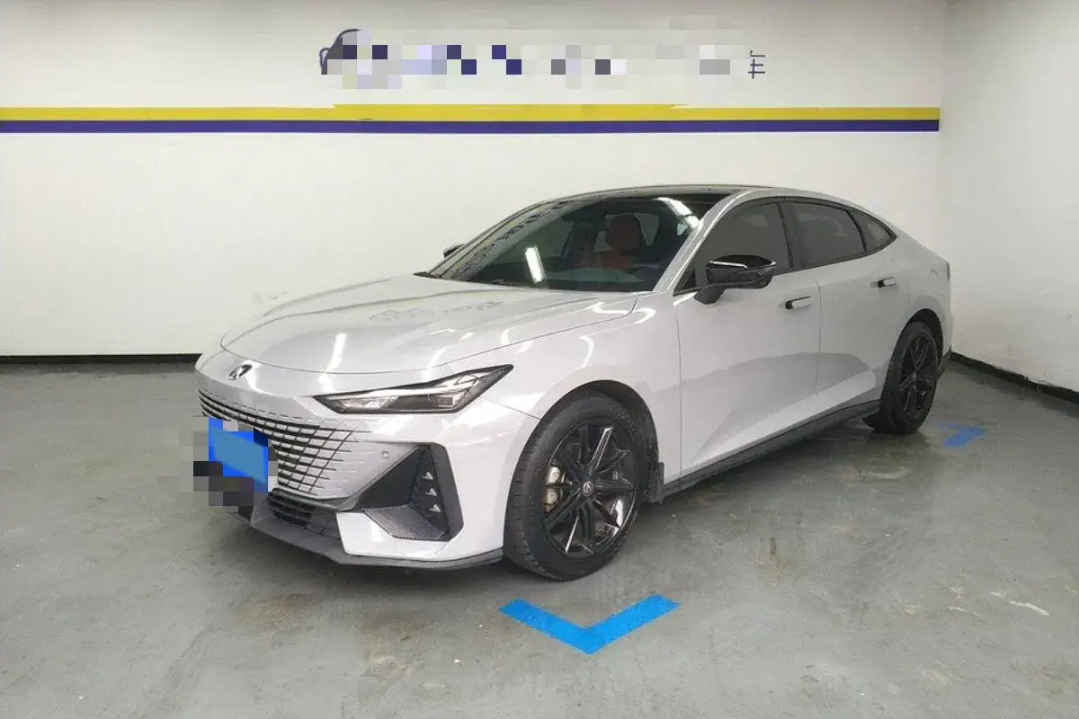 2022 ChangAn UNI-V 1.5T 188HP L4 7DCT