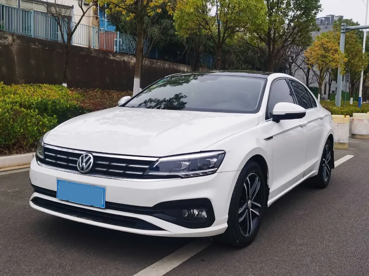 2019 Volkswagen Passat 1.4T 150HP L4 7DCT