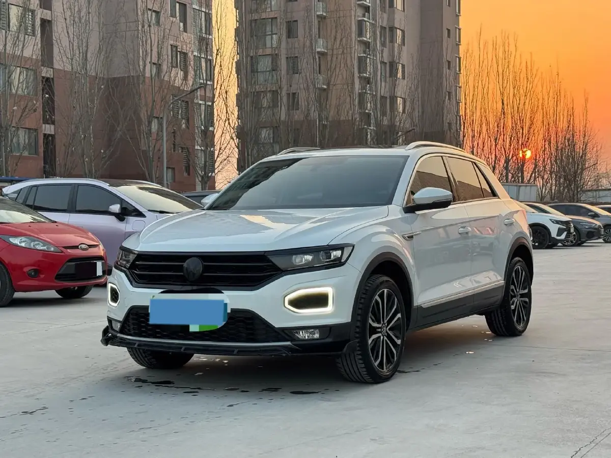 2021 Volkswagen T-Roc 1.4T 150HP L4 7DCT