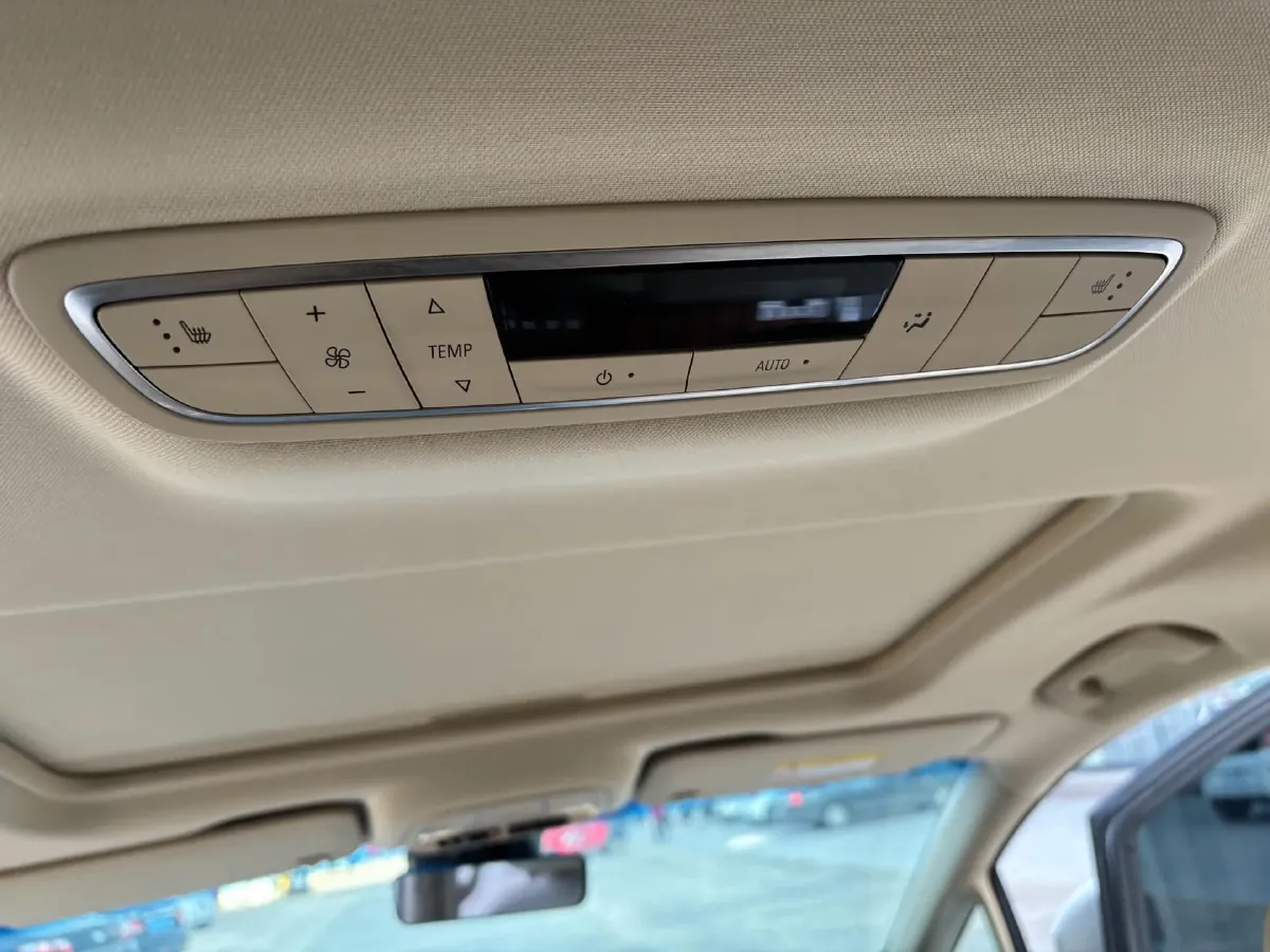 2023 Buick GL8 2.0T 237HP L4 9AT,autocango,china used car exporter,china ev exporter,chinese used car exporter,chinese used ev exporter