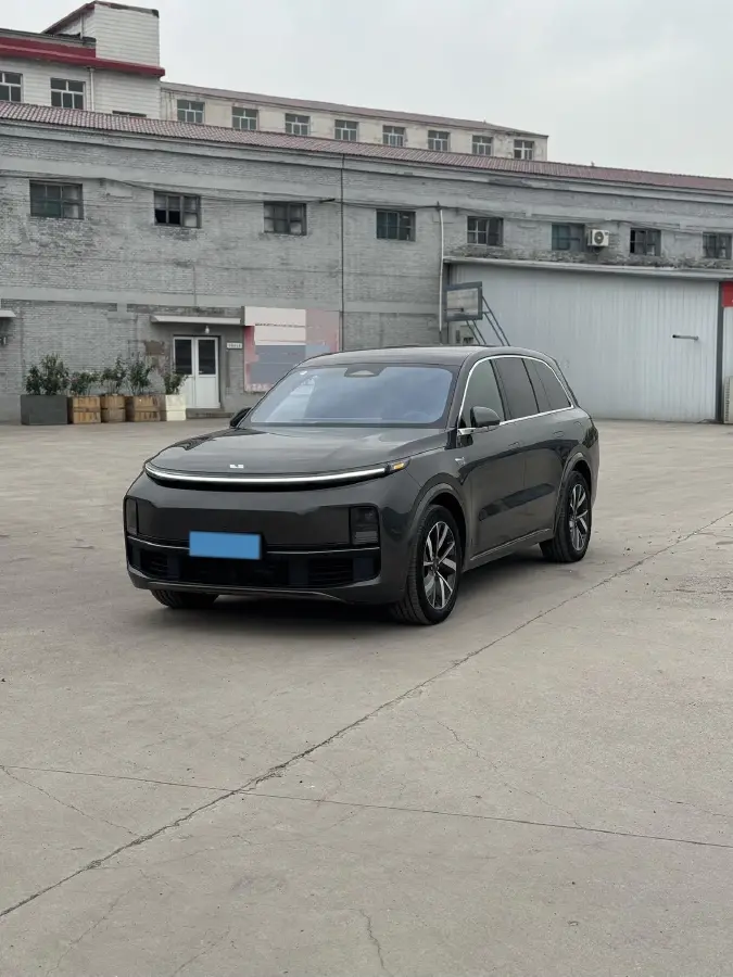 2023 Li L8 Range Extended 154HP REEV 40.9KWH