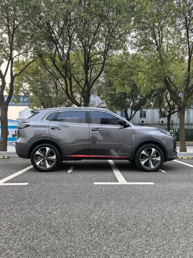 2022 ChangAn Oshan X7 Plus 1.5T 188HP L4 7DCT,autocango,china used car exporter,china ev exporter,chinese used car exporter,chinese used ev exporter
