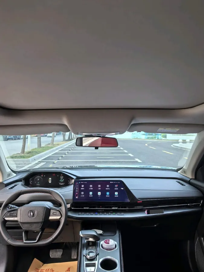 2022 ChangAn Oshan X7 Plus 1.5T 188HP L4 7DCT,autocango,china used car exporter,china ev exporter,chinese used car exporter,chinese used ev exporter