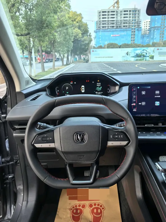 2022 ChangAn Oshan X7 Plus 1.5T 188HP L4 7DCT,autocango,china used car exporter,china ev exporter,chinese used car exporter,chinese used ev exporter