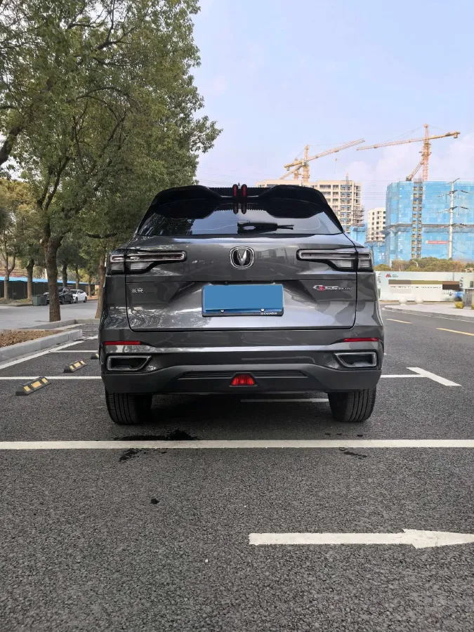 2022 ChangAn Oshan X7 Plus 1.5T 188HP L4 7DCT,autocango,china used car exporter,china ev exporter,chinese used car exporter,chinese used ev exporter