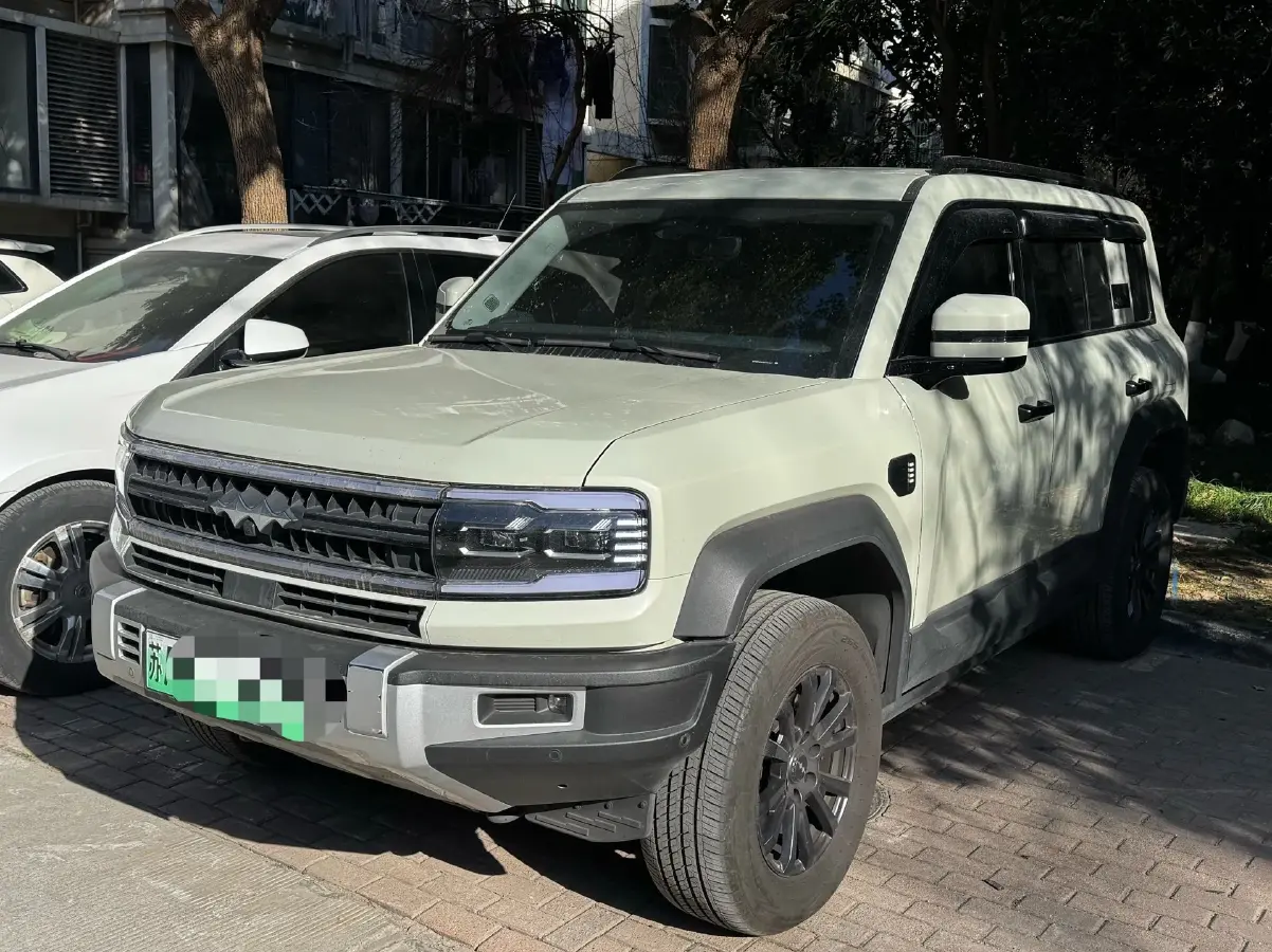 2023 FangChengBao Bao 5 1.5T 194HP L4 E-CVT PHEV 31.8KWH