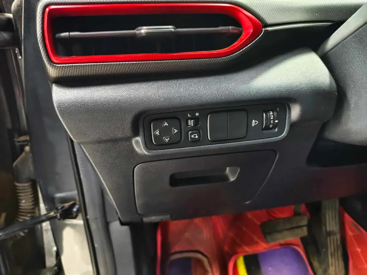 2020 ChangAn UNI-T 1.5T 180HP L4 7DCT,autocango,china used car exporter,china ev exporter,chinese used car exporter,chinese used ev exporter