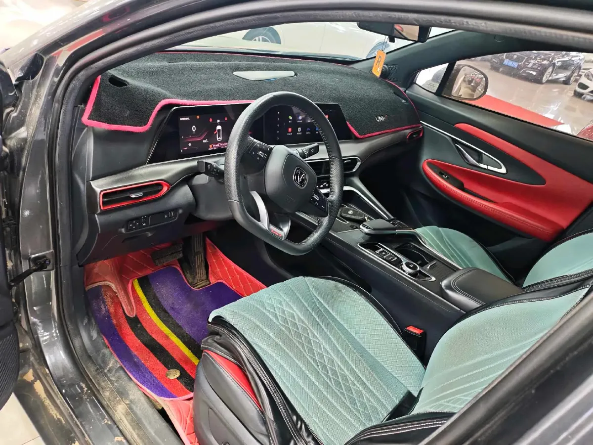 2020 ChangAn UNI-T 1.5T 180HP L4 7DCT,autocango,china used car exporter,china ev exporter,chinese used car exporter,chinese used ev exporter