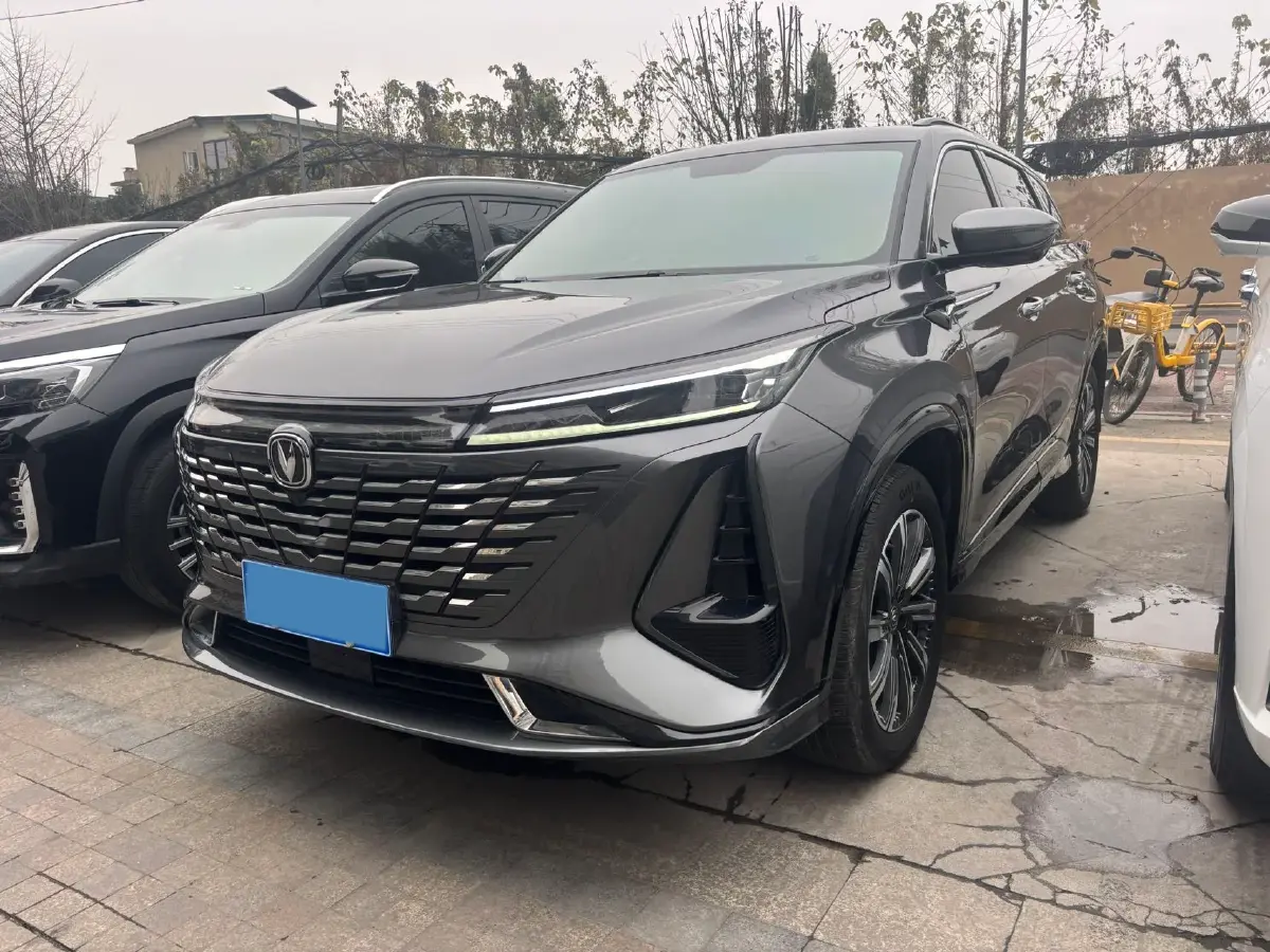 2023 ChangAn CS75 Plus 1.5T 188HP L4 8AT
