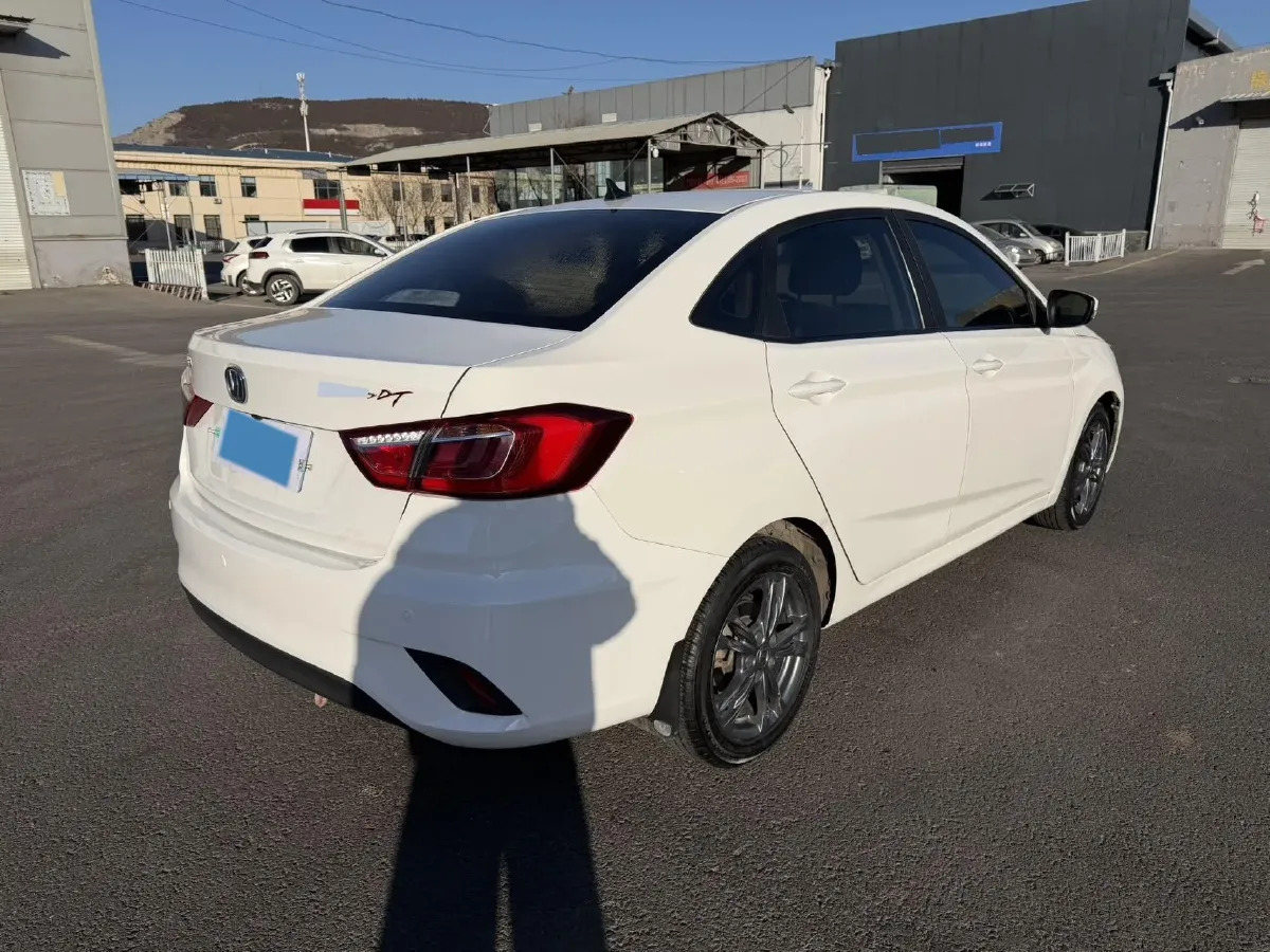 2019 ChangAn Eado DT 1.6L 125HP L4 5MT,autocango,china used car exporter,china ev exporter,chinese used car exporter,chinese used ev exporter